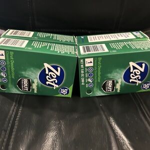 Zest Brut Deodorizer Lot of 4 Soap
